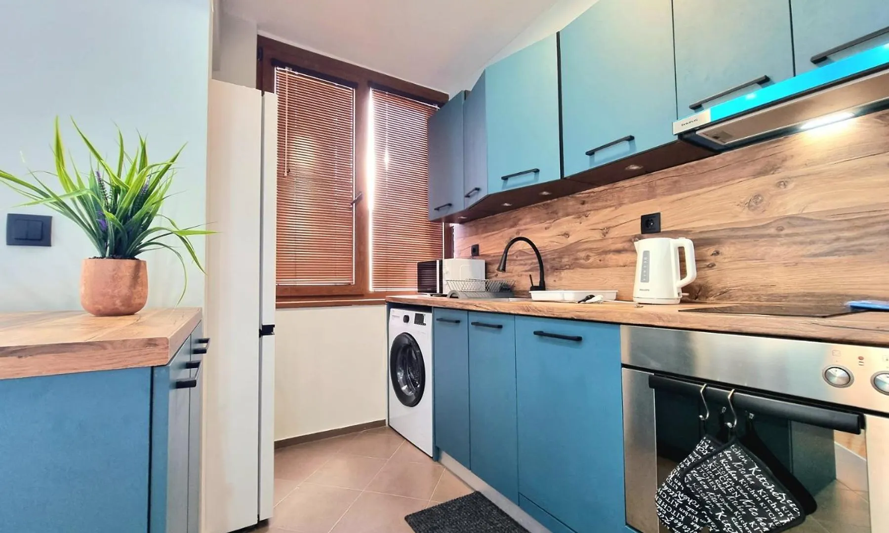Apartment Sunrise - 2 Bedrooms To The Sea 부르가스